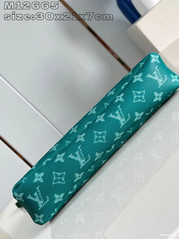 WIS LOUIS SOUPLE-30*21*7.5CM POCHETTE VUITTON VOYAGE 1129